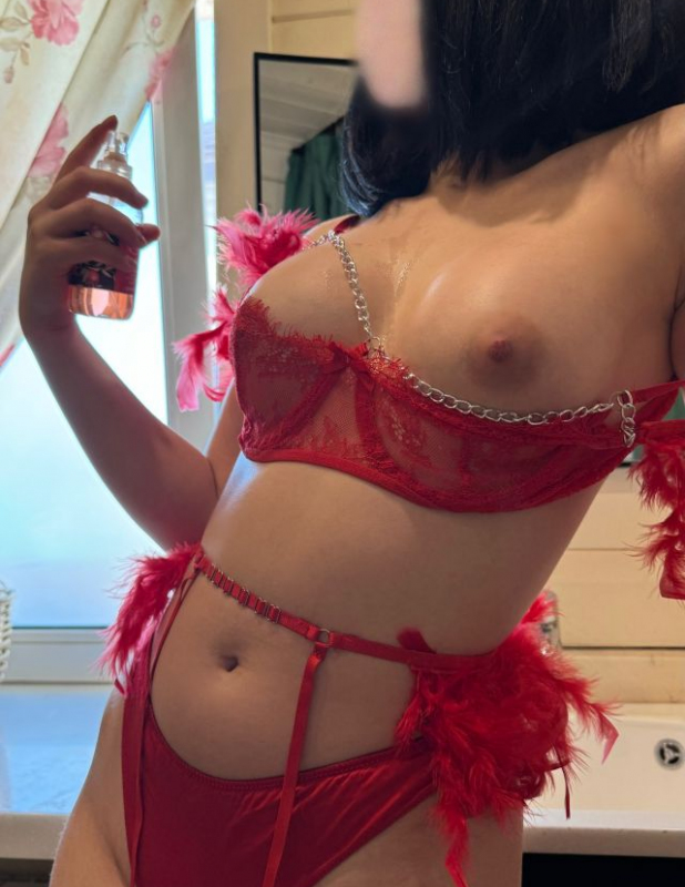   , , +7 (993) 152-1361